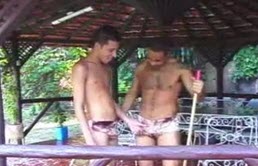 Two hot guys hook up and one of them sucks cock
